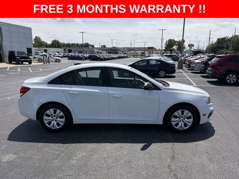 Used 2015 Chevrolet Cruze LS FWD image 29