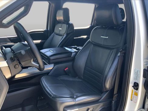 Used 2024 Ford F150 Platinum AWD/4WD image 8