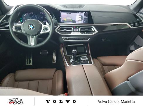 Used 2021 BMW X5 xDrive40i w/ M Sport Package AWD/4WD image 22