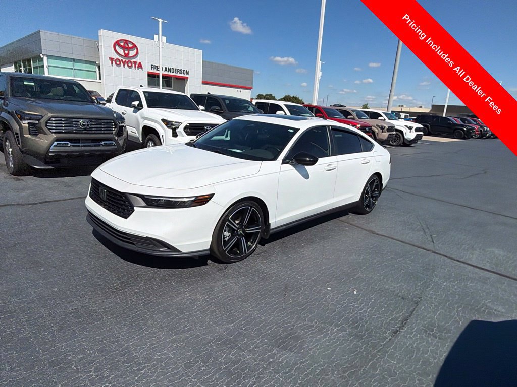 Used 2024 Honda Accord Sport image 1