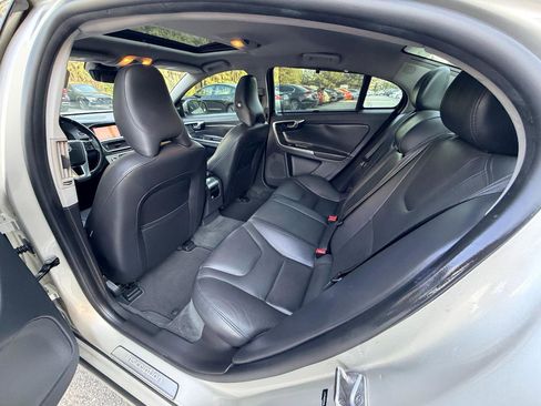 Used 2018 Volvo S60 T5 Inscription AWD/4WD image 10