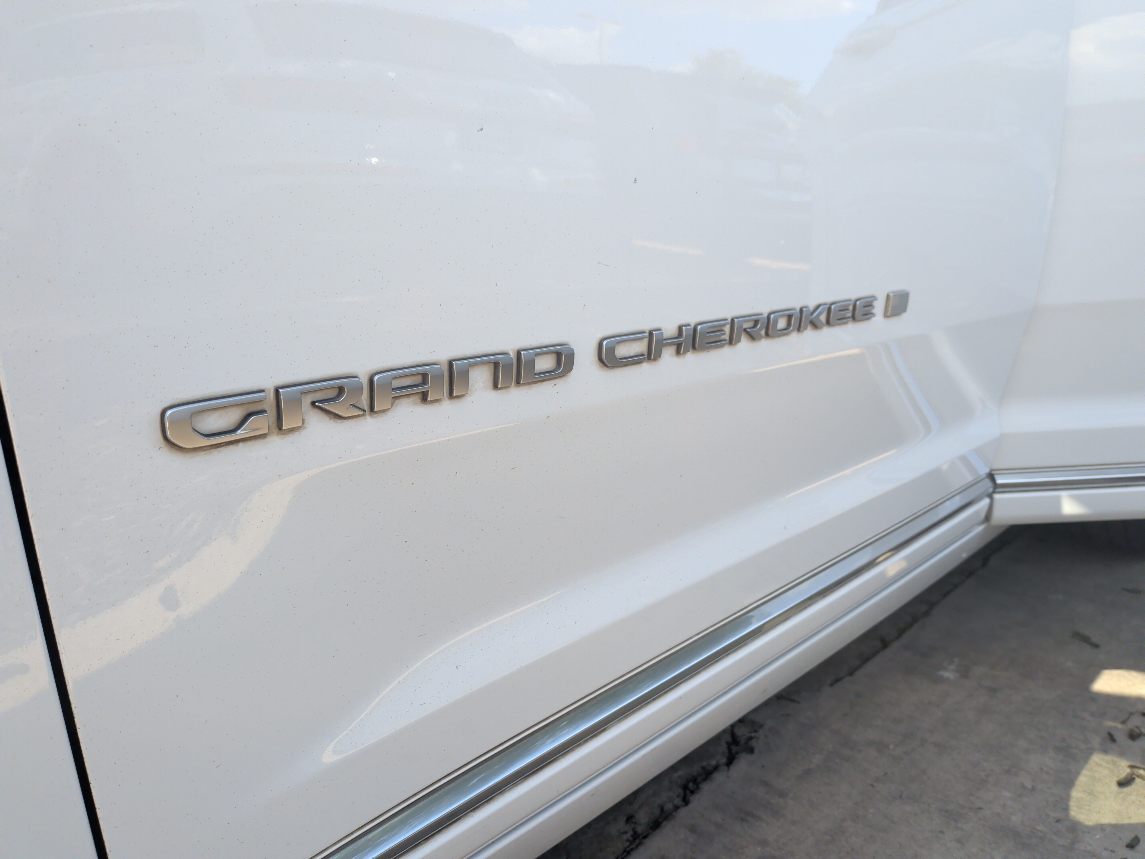 Used 2023 Jeep Grand Cherokee Summit w/ Adv Protech Group IV AWD/4WD image 73