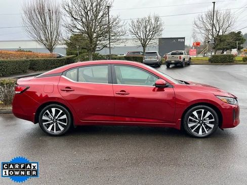 Used 2025 Nissan Sentra SV w/ SV Premium Package image 8
