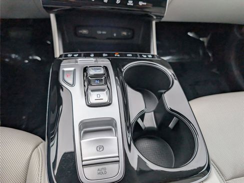 Used 2022 Hyundai Tucson Limited AWD/4WD image 25