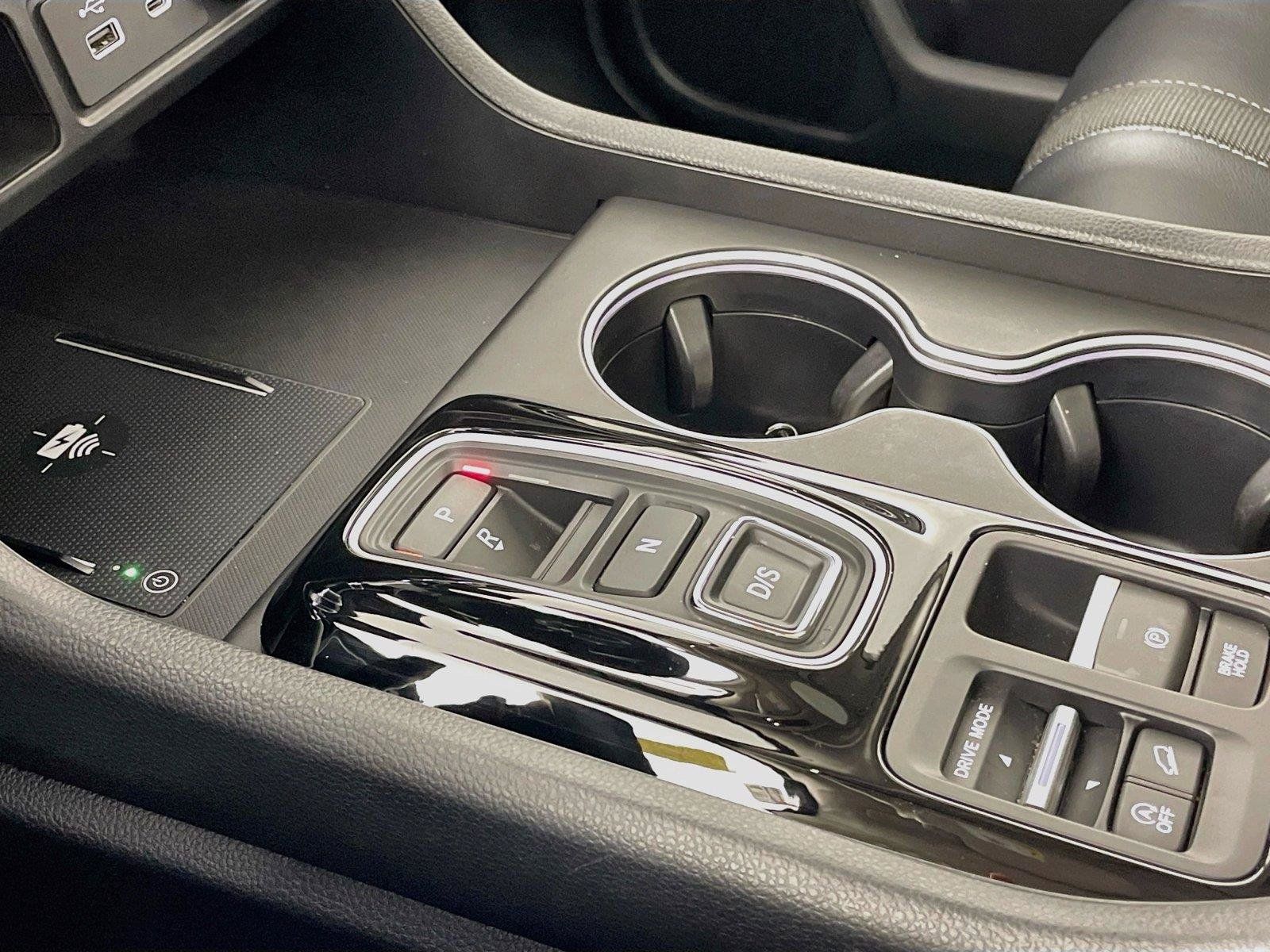 Certified 2025 Honda Pilot Touring image 22