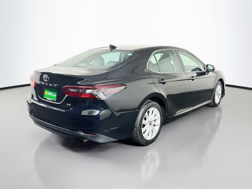 Used 2021 Toyota Camry LE FWD image 10