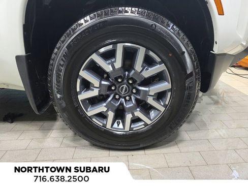 Used 2024 Nissan Frontier SL w/ Technology Package image 19