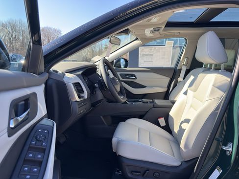 New 2026 Nissan Rogue SV AWD/4WD image 11