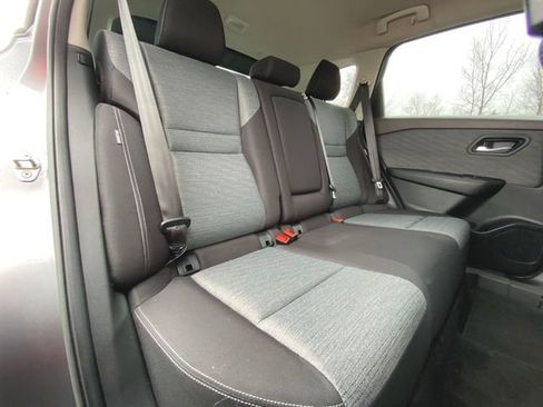 Used 2021 Nissan Rogue SV image 25