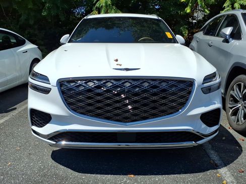 Used 2026 Genesis GV70 2.5T Advanced AWD/4WD image 3