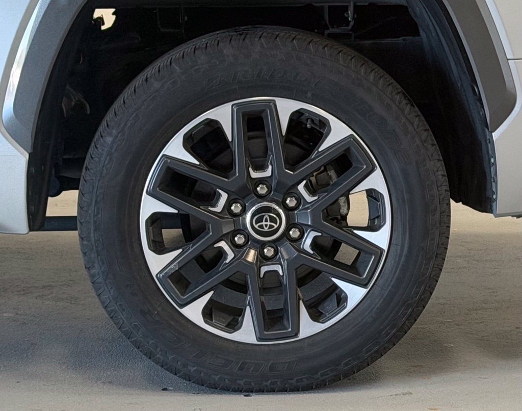 Used 2023 Toyota Tundra Limited w/ Power Package RWD image 8