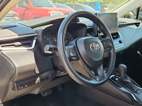Used 2024 Toyota Corolla LE FWD image 10