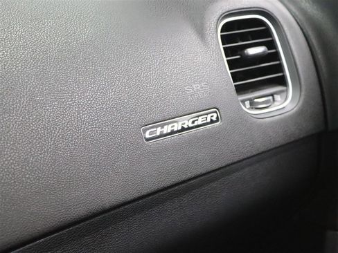 Used 2022 Dodge Charger R/T image 39