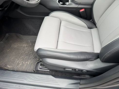 Used 2025 Subaru Outback Limited image 25