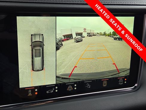 Used 2024 GMC Yukon Denali w/ Advanced Technology Package AWD/4WD image 20