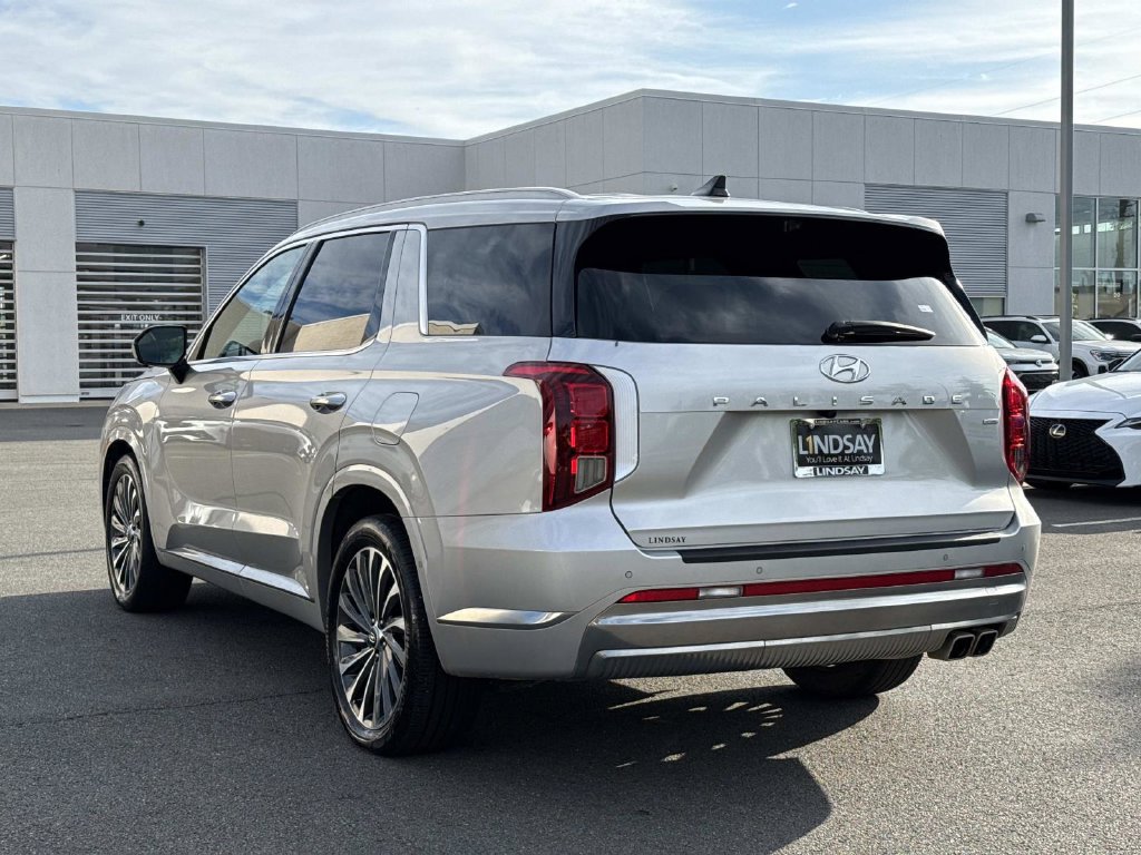 Used 2025 Hyundai Palisade Calligraphy AWD/4WD image 5