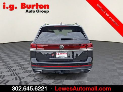 Used 2025 Volkswagen Atlas SE AWD/4WD image 5