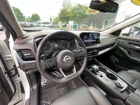 Used 2023 Nissan Rogue SL w/ SL Premium Package AWD/4WD image 10