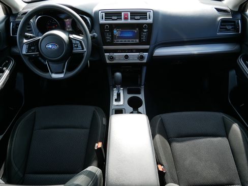 Used 2018 Subaru Outback 2.5i image 10