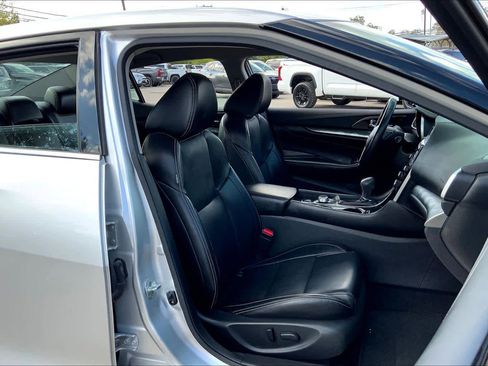 Used 2022 Nissan Maxima SV w/ Floor Mat Group image 15