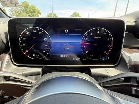 Used 2023 Mercedes-Benz GLC 300 4MATIC image 20