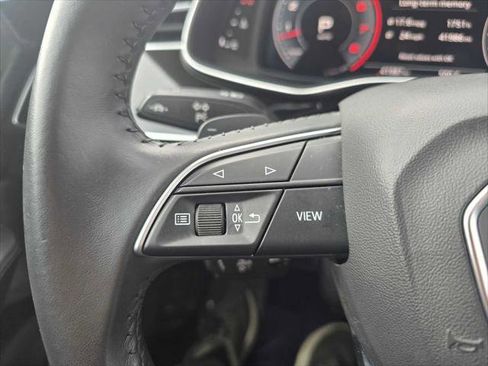 Used 2019 Audi Q8 Prestige w/ Luxury Package image 33