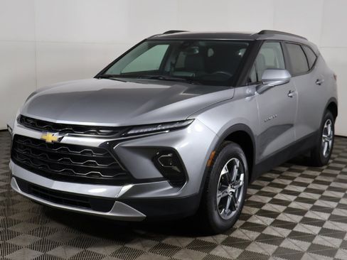 Used 2024 Chevrolet Blazer LT w/ Convenience Package image 8