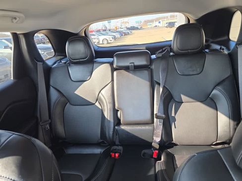 Used 2023 Jeep Cherokee Altitude Lux image 17