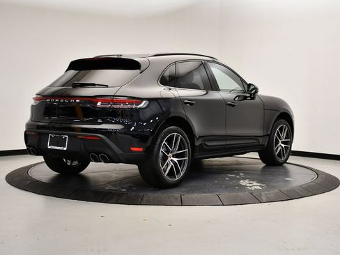 Certified 2026 Porsche Macan AWD/4WD image 7