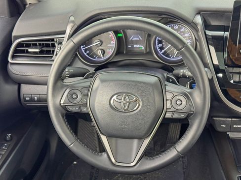 Used 2021 Toyota Camry SE w/ Convenience Package image 19