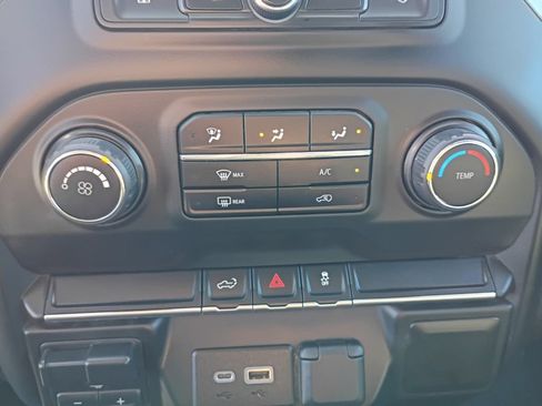 Used 2021 Chevrolet Silverado 2500 W/T w/ WT Convenience Package AWD/4WD image 25
