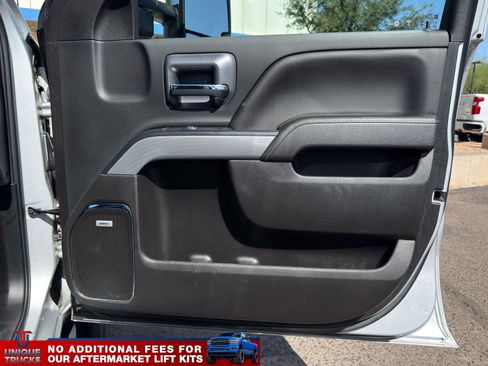 Used 2019 Chevrolet Silverado 2500 LTZ w/ Duramax Plus Package AWD/4WD image 31