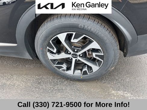 Certified 2025 Kia Sportage EX w/ Premium Package image 24