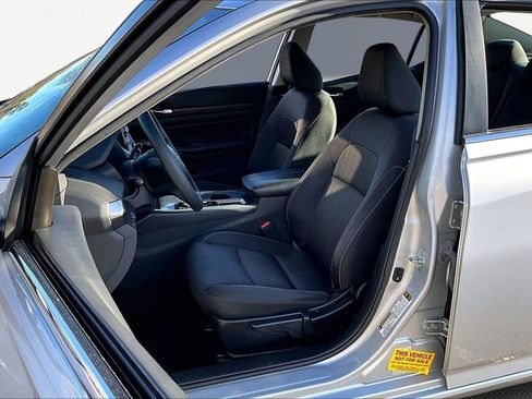 Used 2022 Nissan Altima 2.5 S image 17