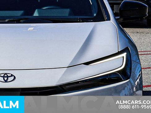 Used 2024 Toyota Prius Prime Premium w/ Advanced Technology Package image 15