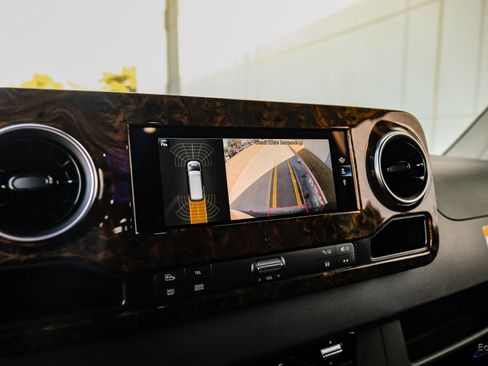 Used 2023 Mercedes-Benz Sprinter 3500 image 68