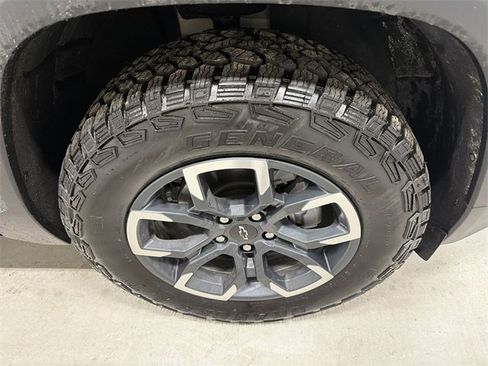 Certified 2026 Chevrolet Equinox ACTIV w/ Convenience Package III image 14