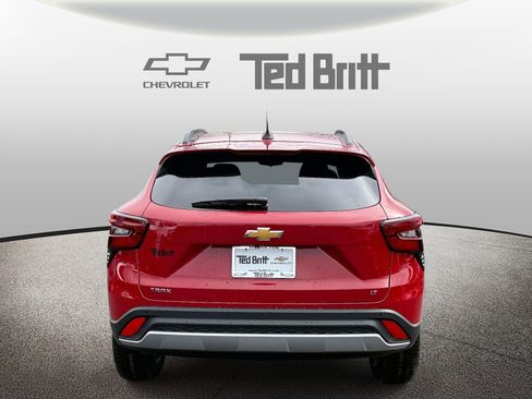 New 2026 Chevrolet Trax LT w/ Driver Confidence Package image 5