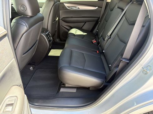 Used 2018 Cadillac XT5 Premium Luxury AWD/4WD image 22