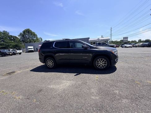 Used 2017 GMC Acadia SLE FWD image 26