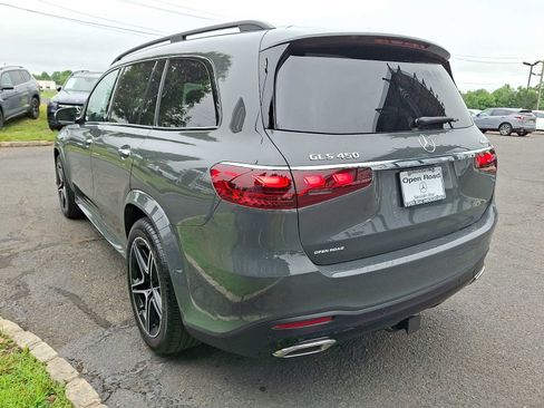 Used 2026 Mercedes-Benz GLS 450 4MATIC image 4