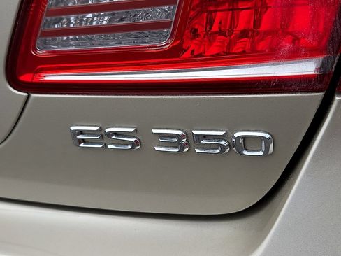 Used 2011 Lexus ES 350 FWD image 31