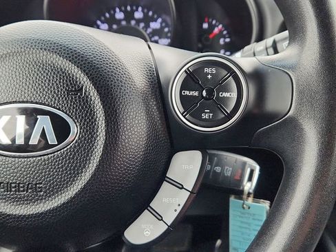 Used 2016 Kia Soul image 37