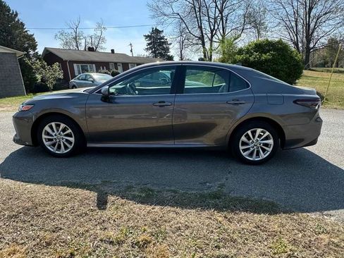 Used 2023 Toyota Camry LE FWD image 3