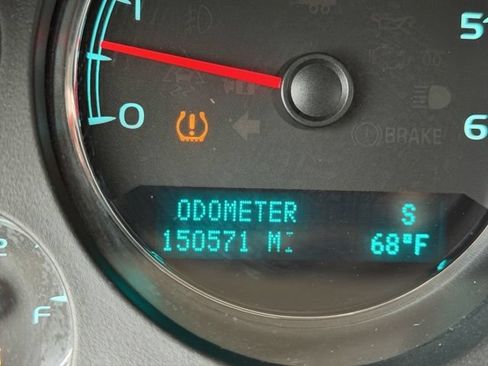 Used 2009 Chevrolet Tahoe LT w/ Convenience Package AWD/4WD image 32