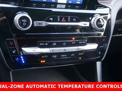 Certified 2022 Ford Explorer Limited w/ Limited Technology Package image 17