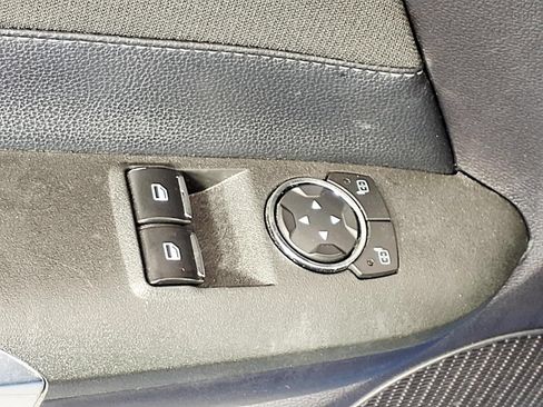 Used 2019 Ford Mustang Coupe w/ Equipment Group 101A RWD image 15
