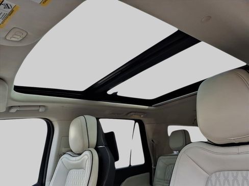 Used 2019 Lincoln Navigator L Black Label w/ Cargo Package image 18