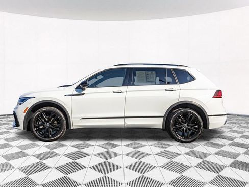 Used 2022 Volkswagen Tiguan SE R-Line AWD/4WD image 6