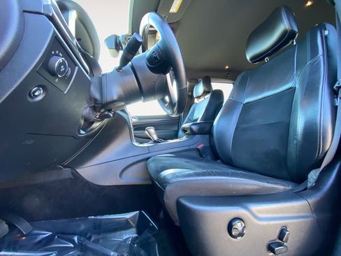 Used 2018 Jeep Grand Cherokee Altitude image 9